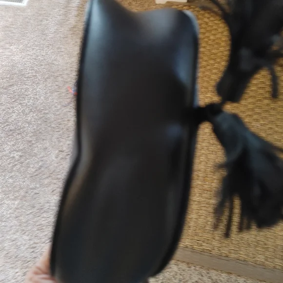 VICTORIA'S SECRET STUDDED CROSSBODY BAG, BLACK GOLD - Picture 11 of 11